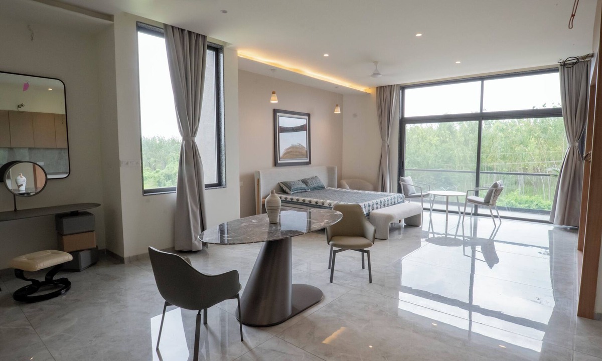 Padra Apartment | 1-bedroom apartment in fabulous Vadodara with fitness room with all amenities.