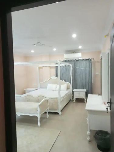 Hyderabad Villa | 13 BHK AC Villa Hyd,15 mins from Airport