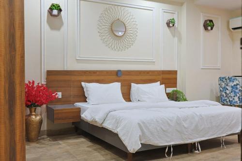 Gurugram Hotel | 1BHK With Balcony Luxury Serviced Apartments Sector 42 Gurgaon