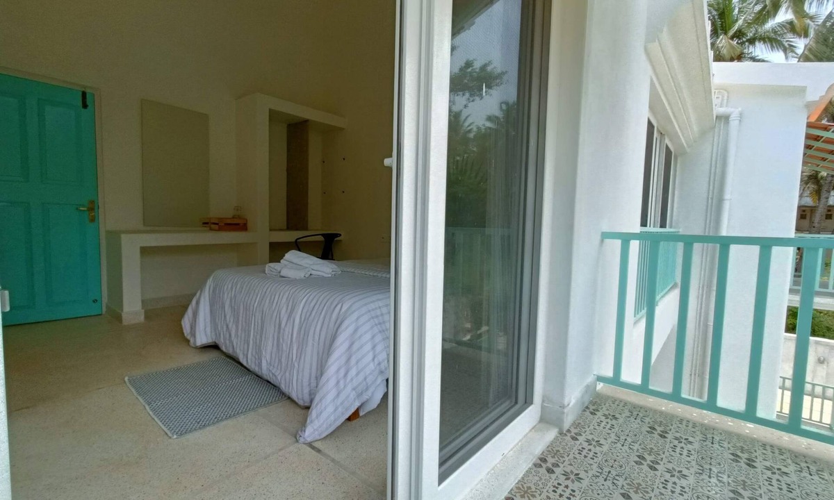 Sernabatim Bed & Breakfast | 2 bed Apartment in a villa a walk to the beaches.