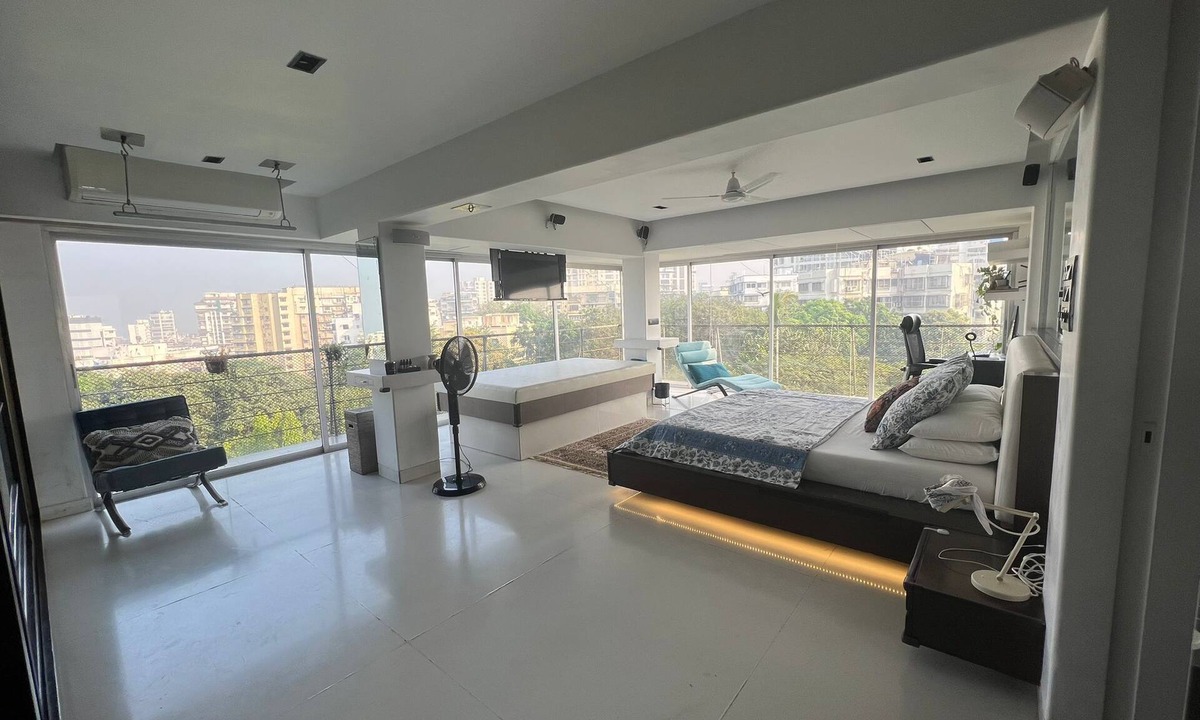 Pali Hill Apartment | 2 Bedroom penthouse in the iconic Pali Hill. Mumbai