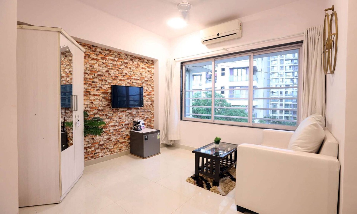 Kandivali East Hotel | 2 Bedroom Private Suite
