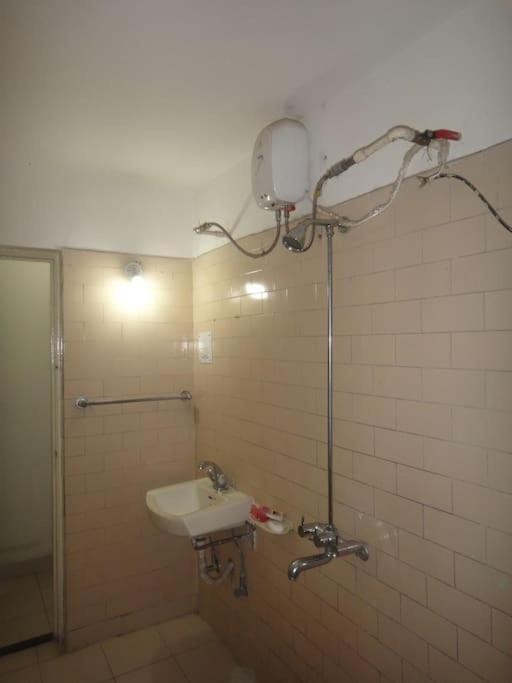 Koregaon Park Apartment | 2BHK Fully Furnished spacious AC Apartment in Koregaon Park, Pune
