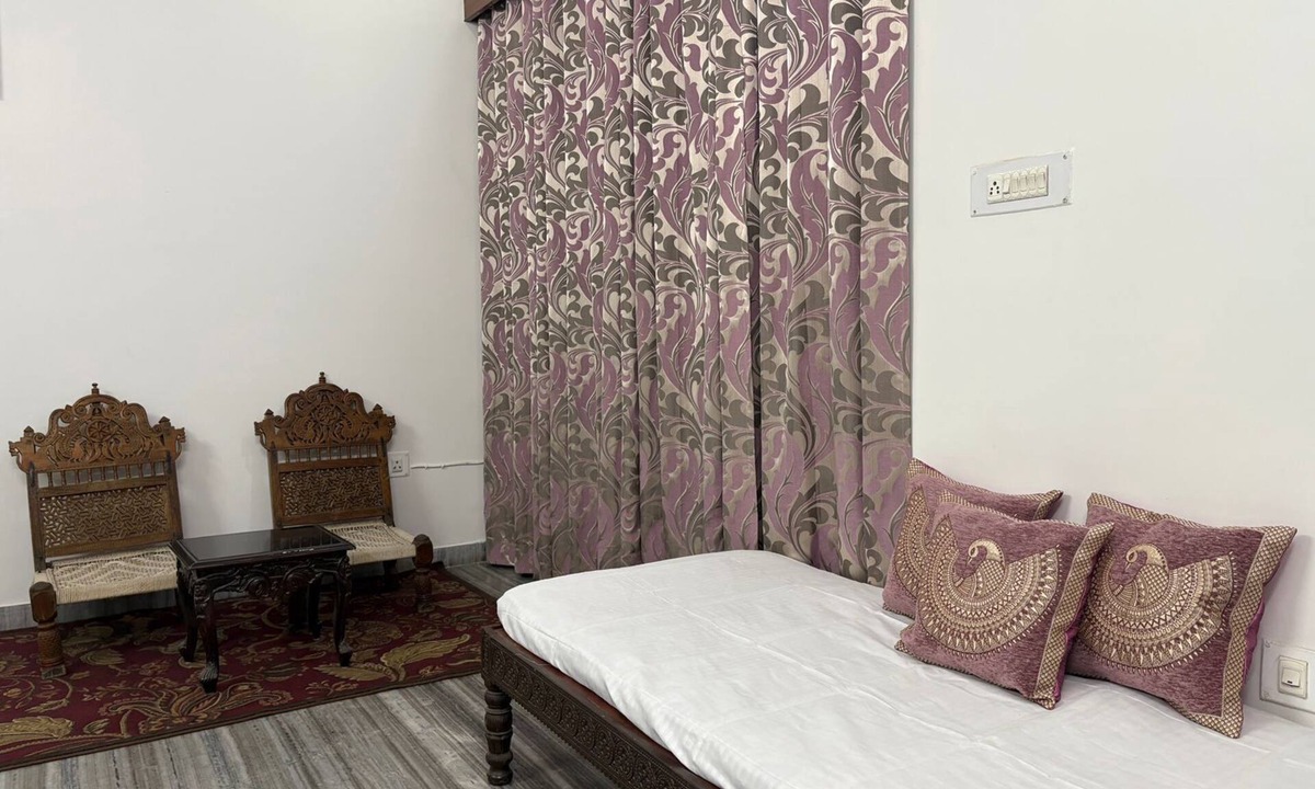 Civil Lines Apartment | 3-bedroom apartment in charming Jaipur with cool AC comfort