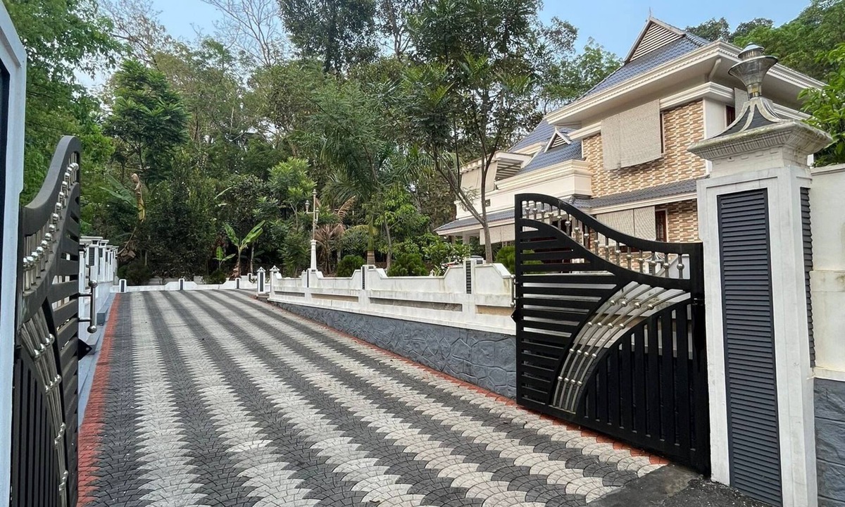 Kuravilangad House | 3 bedroom double story House