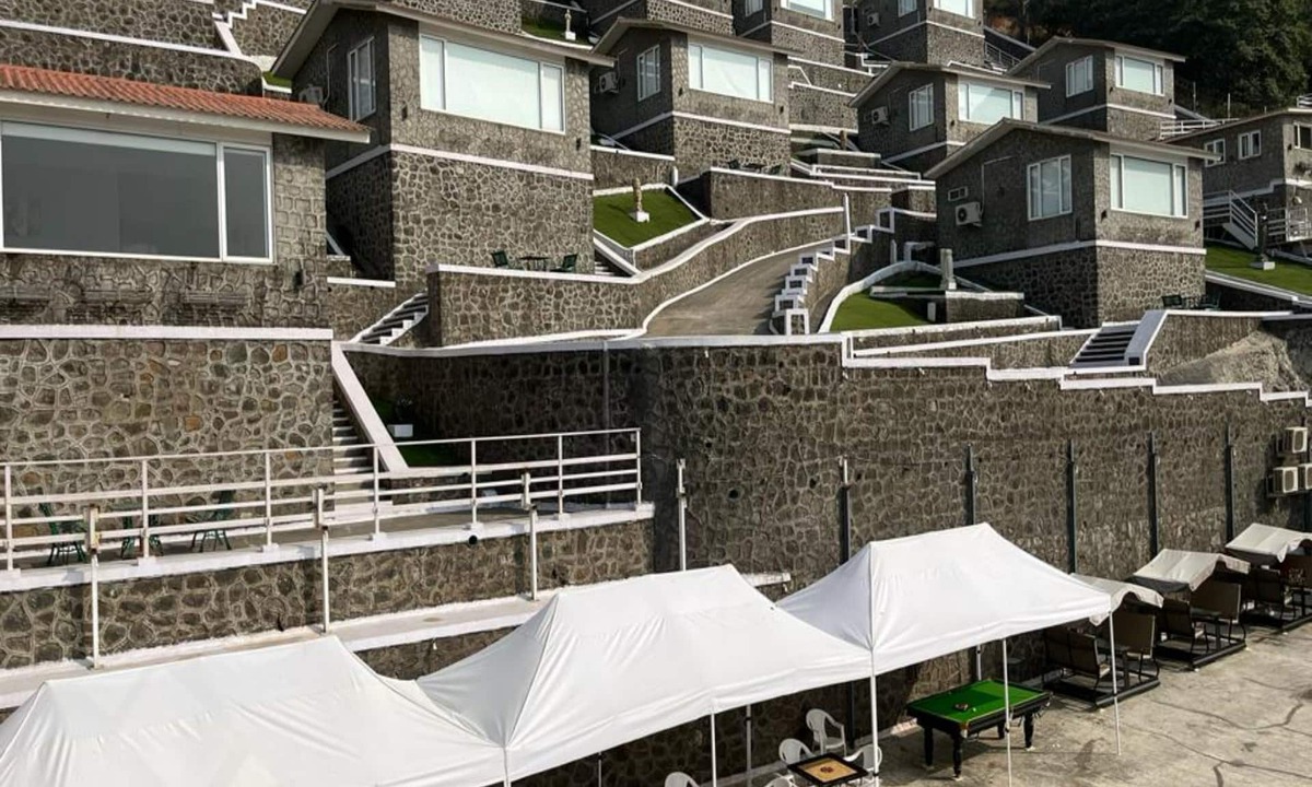 Kune N.m. Hotel | 360 South, Khandala