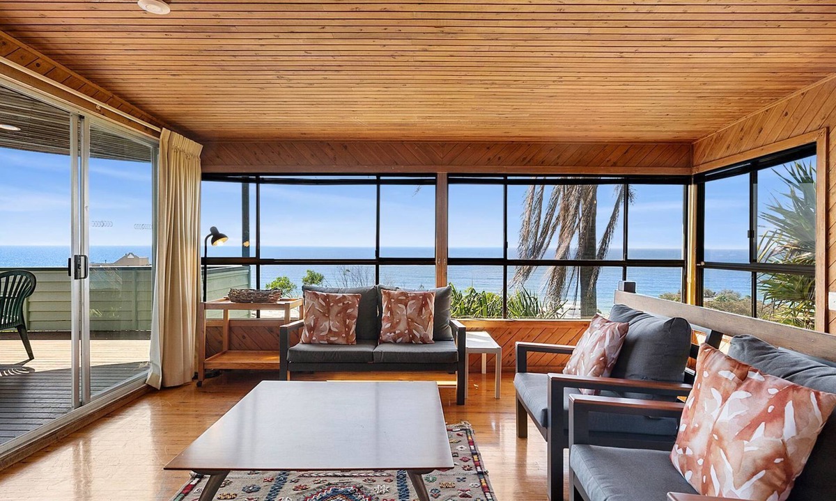 Coolum Beach House | 38 Pacific Terrace, Coolum Beach