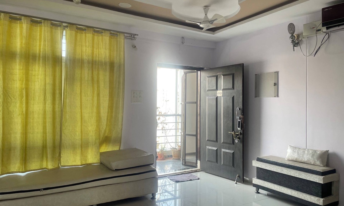 Banjara Hills House | 3bhk Luxury apartment near Care hospital Banjarahills