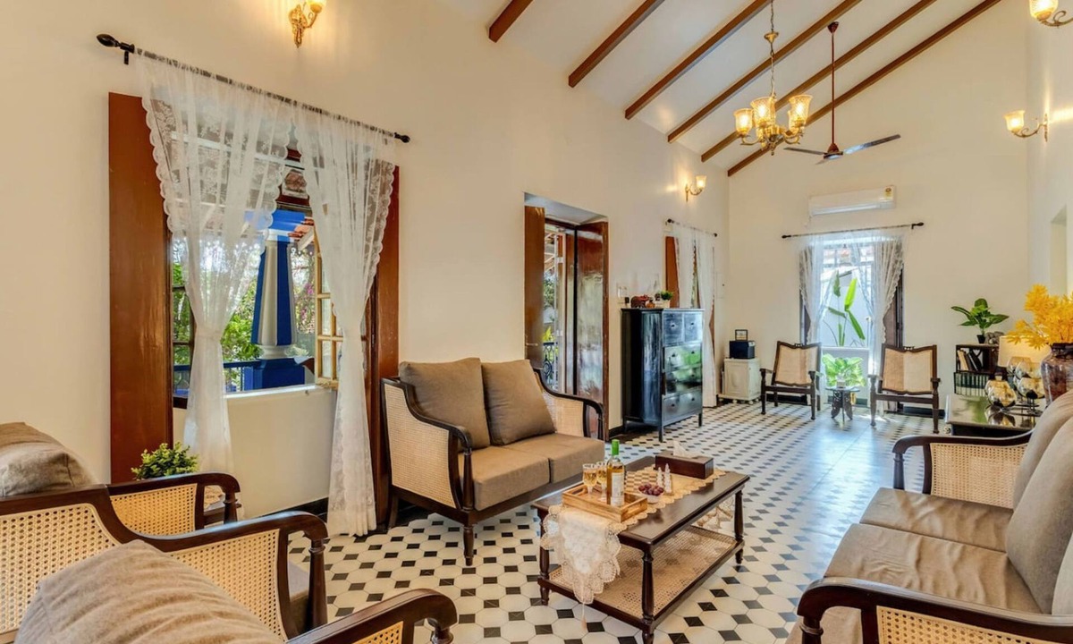 Assagao Villa | 3bhk Portuguese-style Villa w Pool Casa Aloma