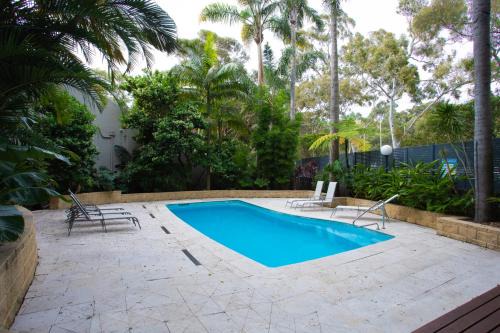 Paddington Apartment | 3BR Apartment Near Bondi with Pool and Parking