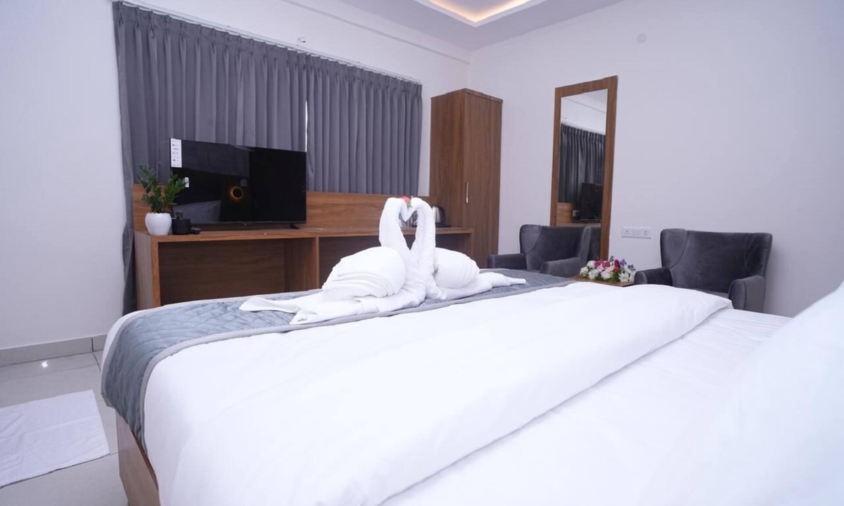 Devanahalli Hotel | 69th Heaven Hotel
