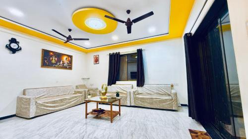 Wai Apartment | 7 Hill Stays