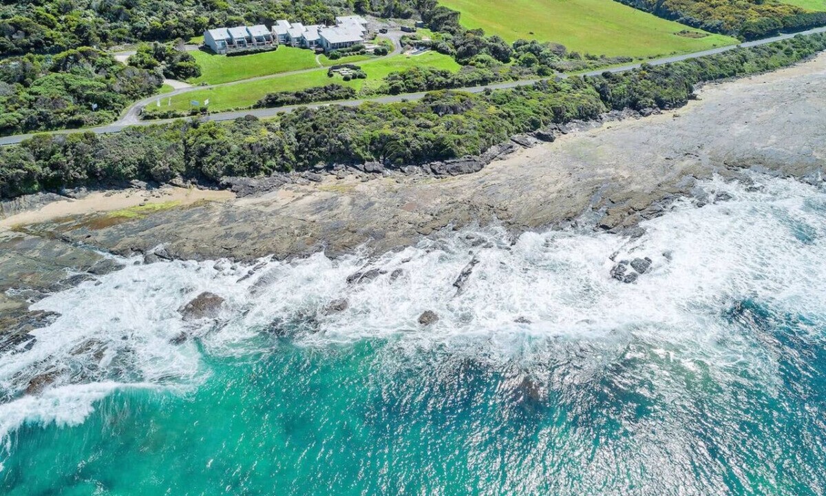 Wongarra Apartment | 8 Whitecrest Great Ocean Road - Ocean Views