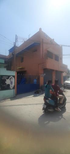 Gudiyatham Apartment | 999 rooms