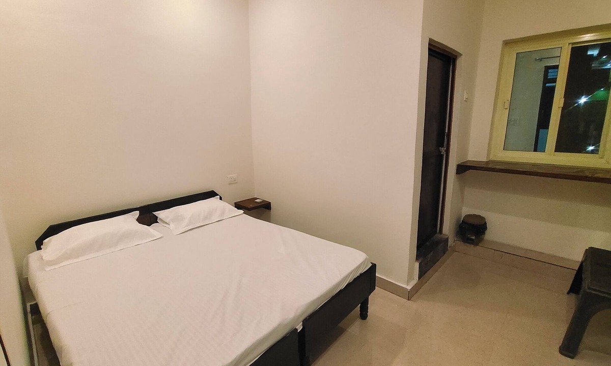 Karnaprayag Bed & Breakfast | A Himalayan Home with Riverview and Local Cuisines