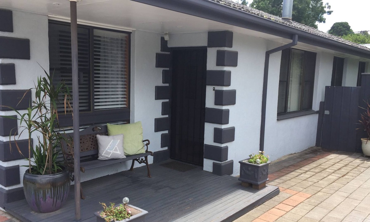 Daylesford House | Abode33 Home away from home wifi & pet friendly 33 Stanbridge street Daylesford