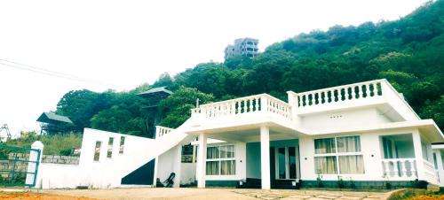 Vagamon Villa | Adithya resort vagamon