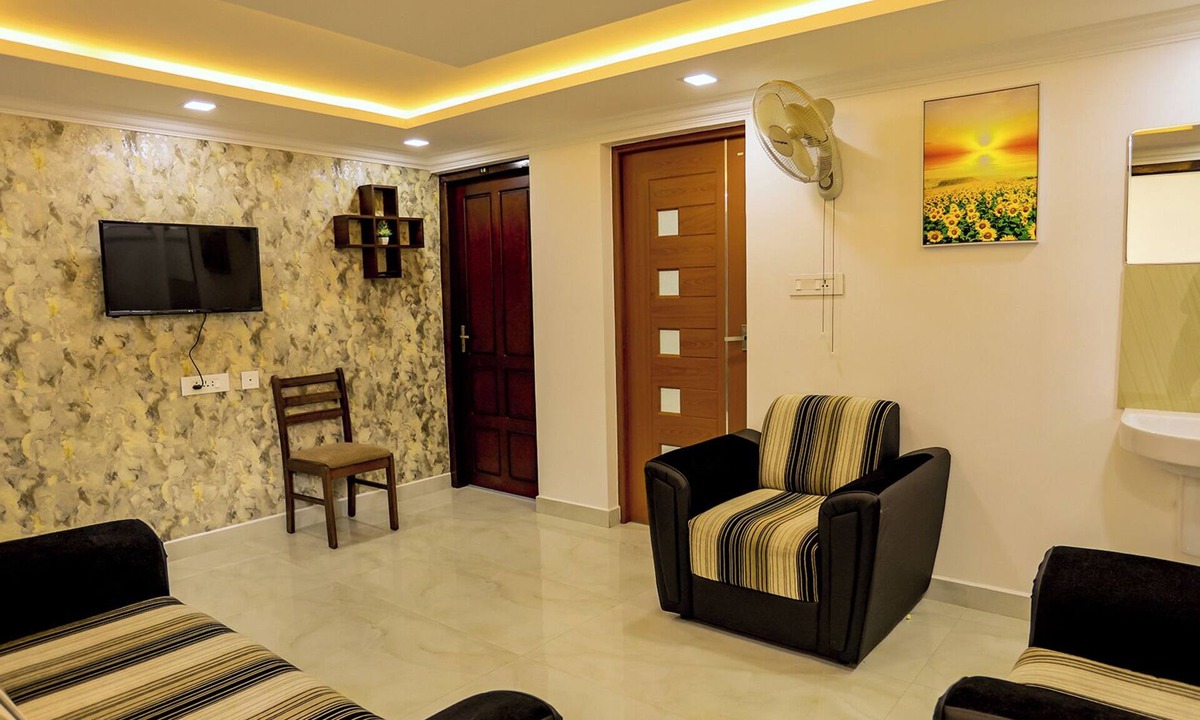 Pottankadu Cottage | Affordable garden view stay in misty Munnar Free Wi‑Fi, breakfast, parking