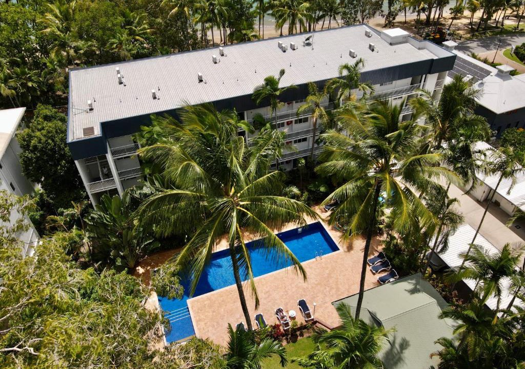 Clifton Beach Apartment | Agincourt Beachfront Apartments