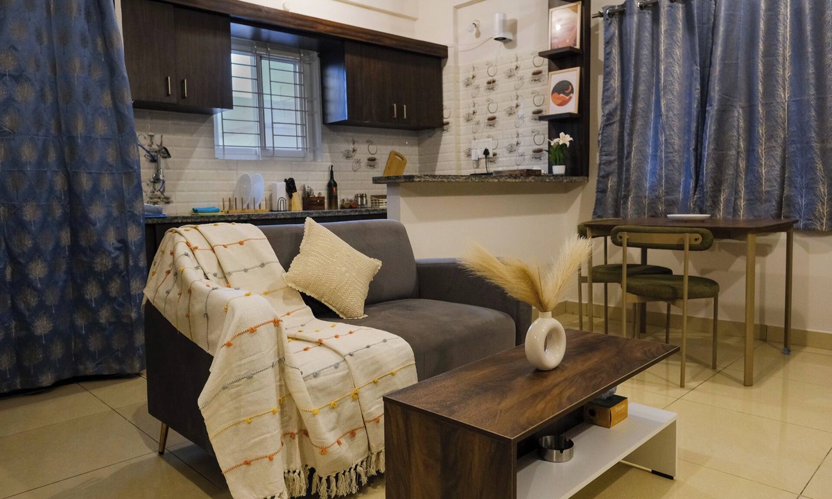 Electronics City Apartment | AJ's Nest - Amazing apartment with AC in vibrant Bengaluru