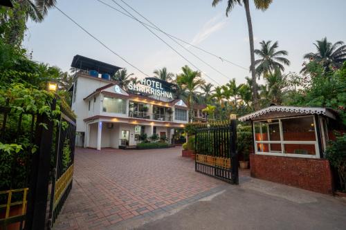 Nagoa Villa | Alaya Stays Villa Plume 4-BHK Pet-Friendly Villa with Private Pool and Sit Out Near Calangute Beach