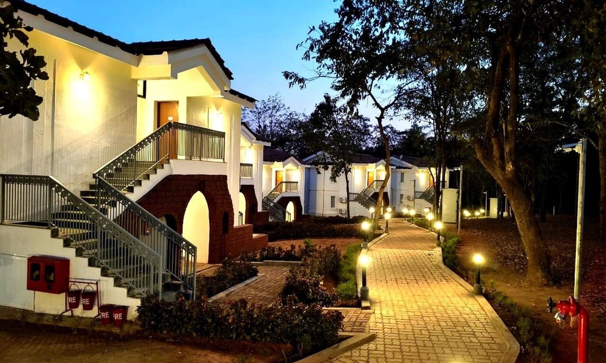 Shelpem Hotel | Amritara Serenity