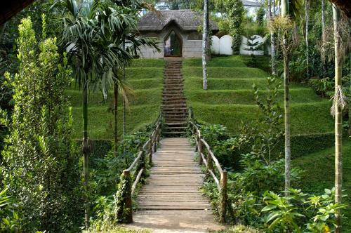 Pirmed Resort | Amritara Shalimar Spice Garden Resort & Spa