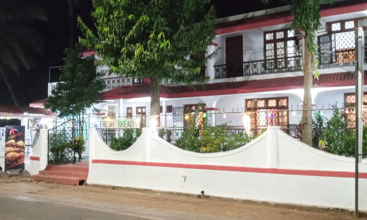 Caranzalem House | Angelo's 4 Bedroom holiday Villa & Restaurant near Panaji, North Goa