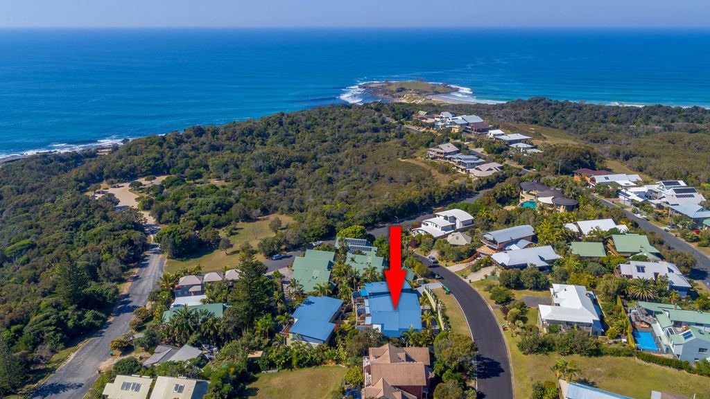 Angourie House | Angourie Blue 3 - Great Views - close to surfing beaches