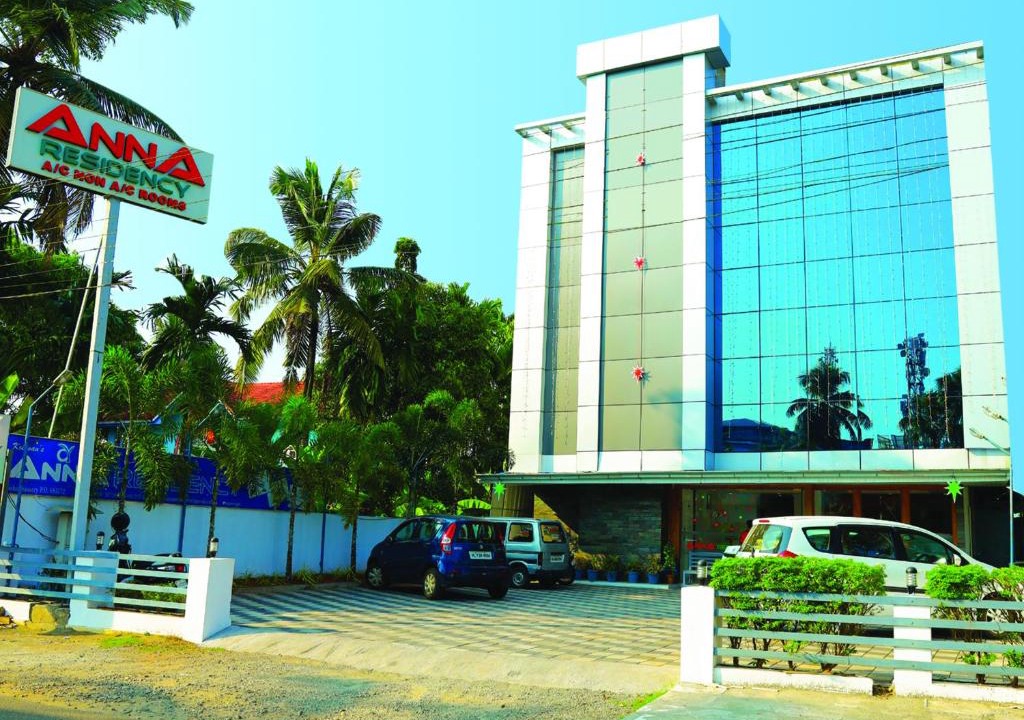 Nedumbassery Hotel | Anna Residency