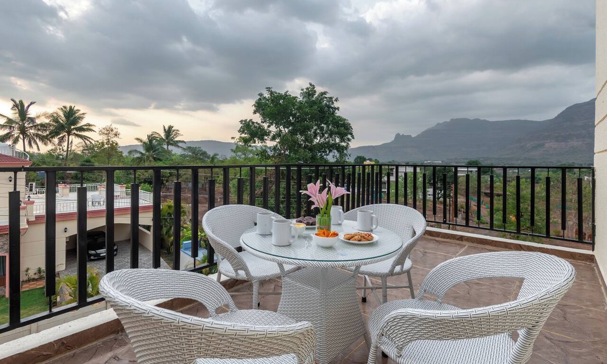 Karjat Villa | Ansh Villa Luxury 4-BHK Pet-friendly