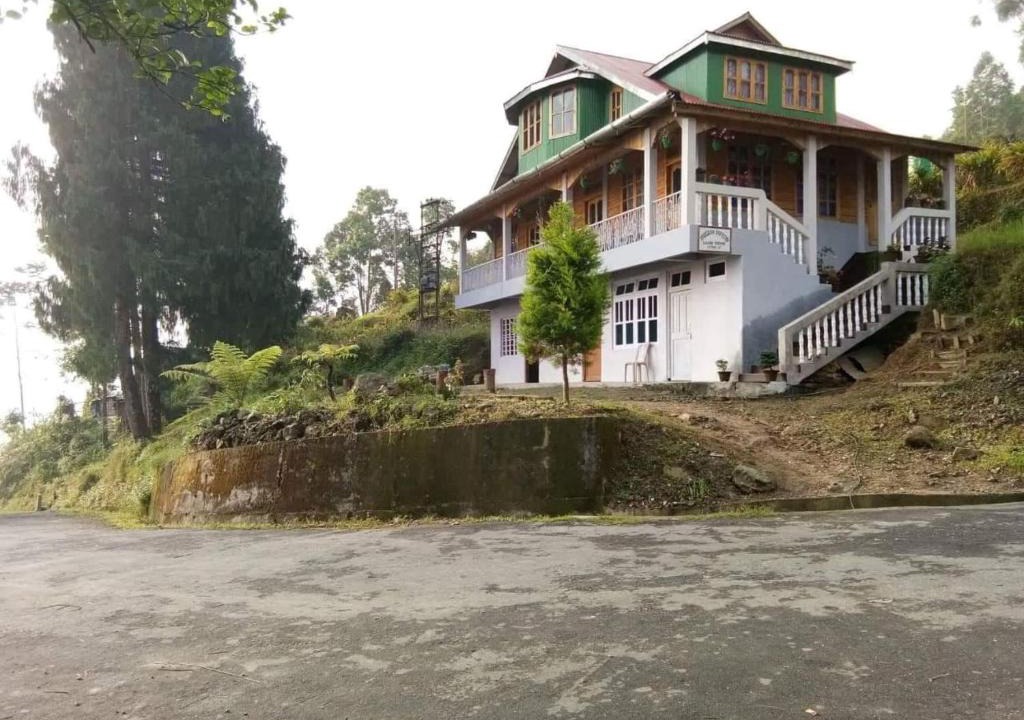 Kurseong House | Anugraha Homestay - Sittong