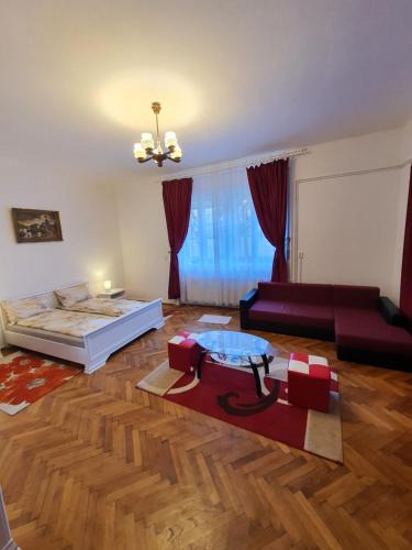 Old City Apartment | Apartament Enescu