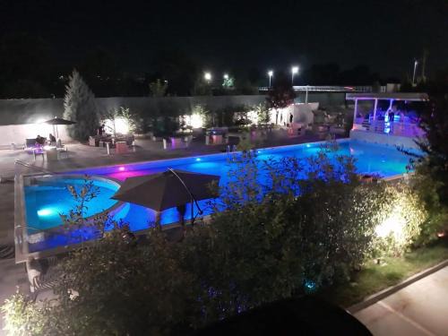 Targoviste Apartment | Apartament Modern cu Piscină Privată