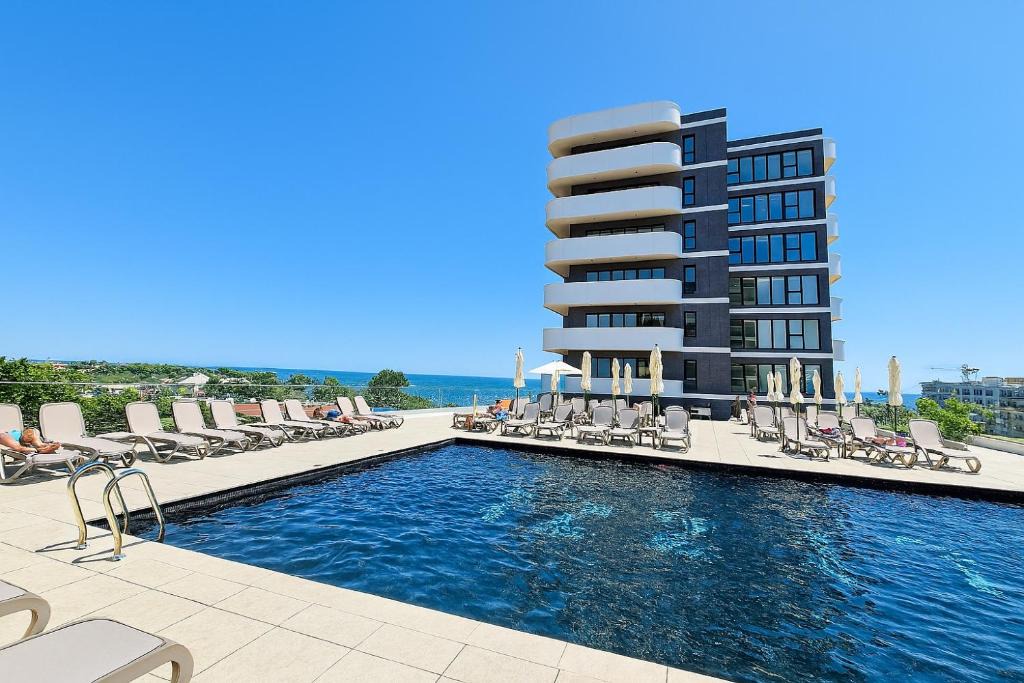Mamaia-Sat Apartment | Aparthotel C49 - Cazare in Alezzi Odyssey Pool & Spa Resort Mamaia Nord