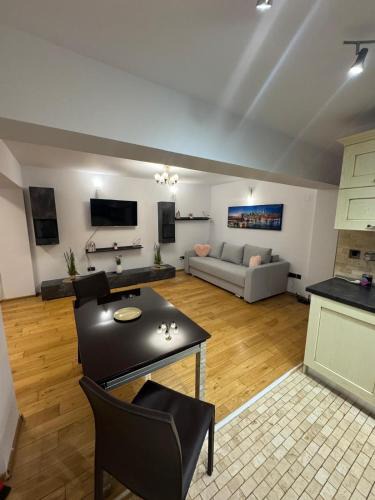 Falticeni Apartment | Apcentral