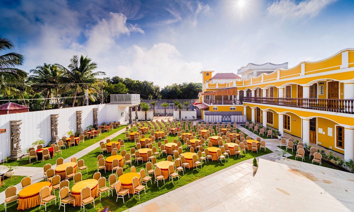 Moratandi Resort | AR Phalazzo Resort and Banquets