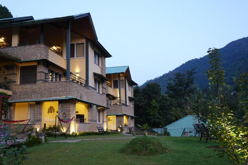 Jia Resort | Araiya Palampur