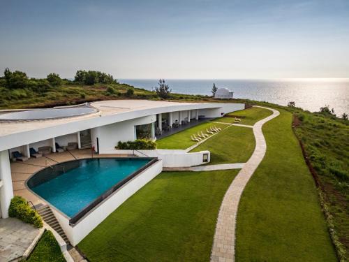 Redi Resort | Araqila Retreat