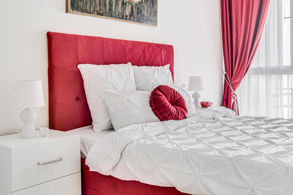 Arad Apartment | ARI - ARED Luxurious Apartments with Balcony & Free Parking
