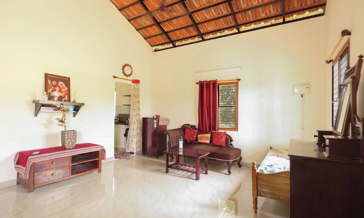 Hosur Hotel | Arokiya