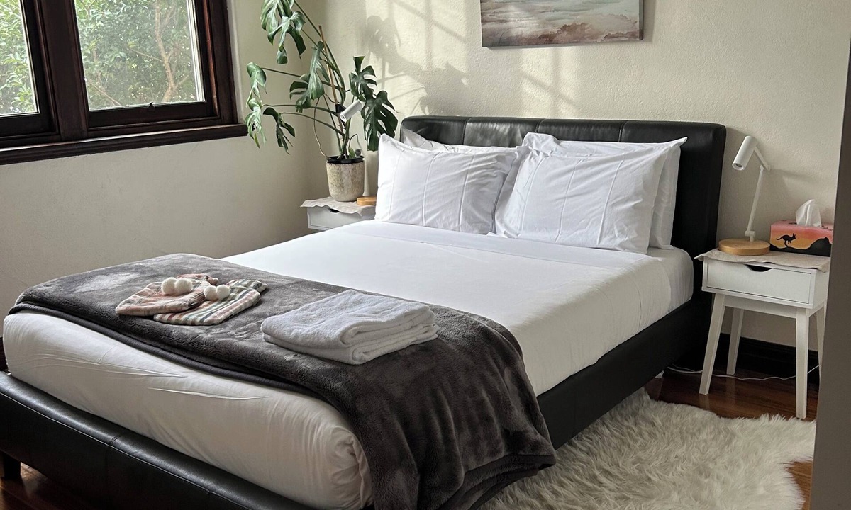 Prahran House | Art Deco quaintness in quiet pocket of Hawksburn