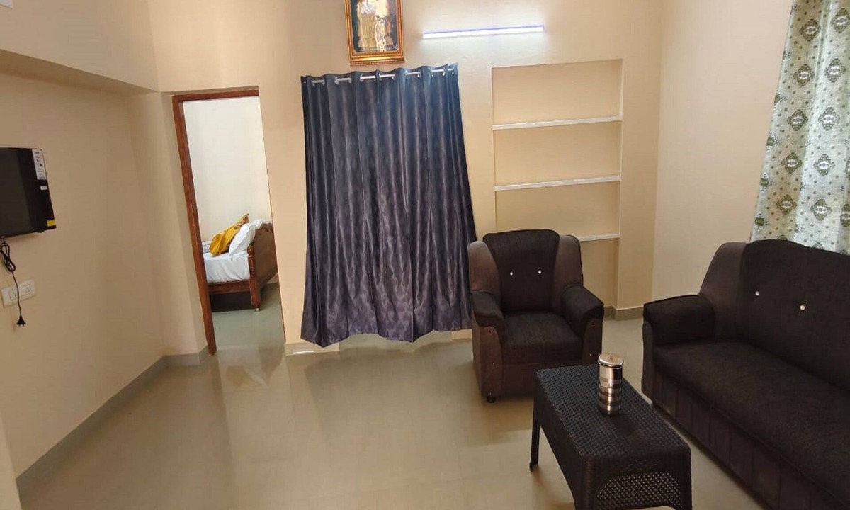 Tiruchendur Hotel | Arumugam AC Residency