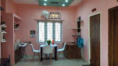 Tiruchirappalli Hotel | ASSHAPPYSTAYINN HOTEL