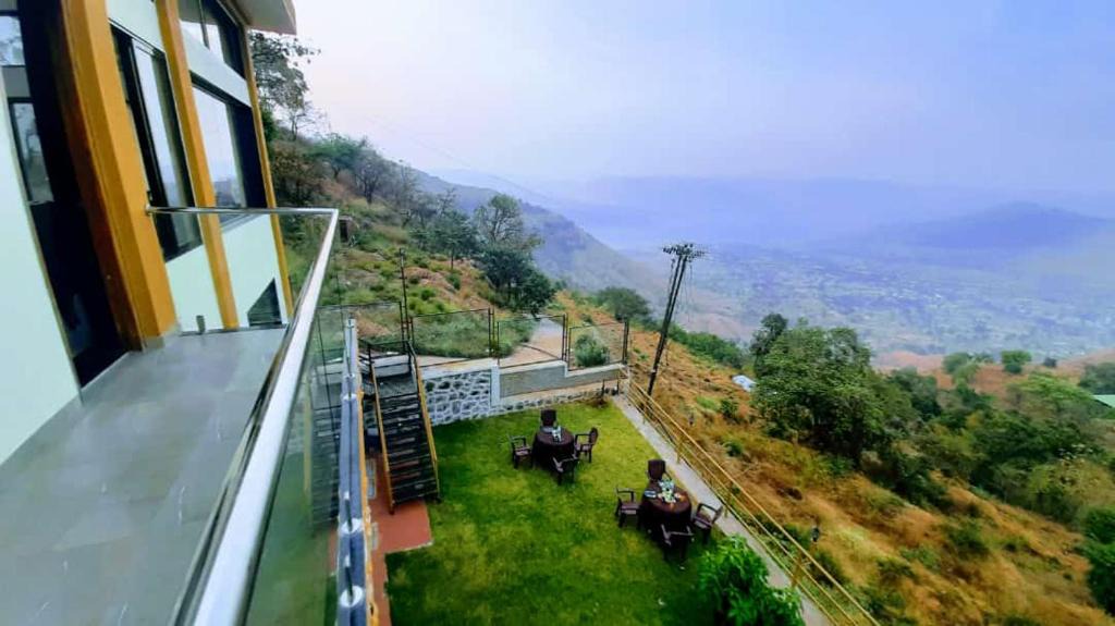 Panchgani Villa | Athavan Villa