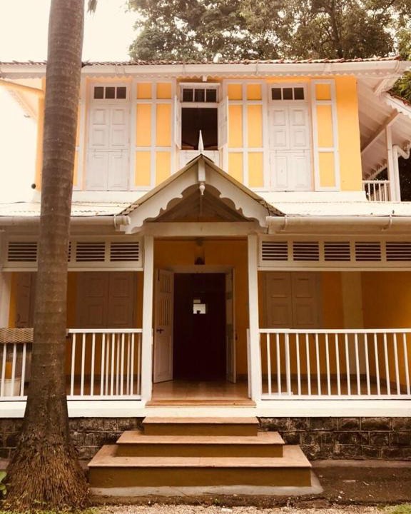 Kihim Apartment | Atul Bhagat's Bungalow at kihim by the banyan shelters