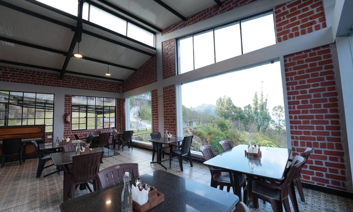 Kodaikanal Resort | AURA CRIMSON VISTAS