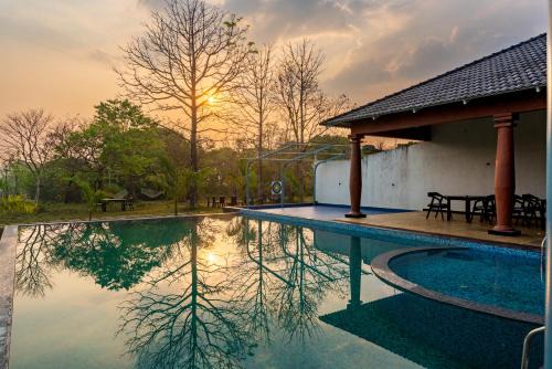Timbholi Resort | Avadale Dandeli - Heritage River Resort - Stag Groups Not Allowed