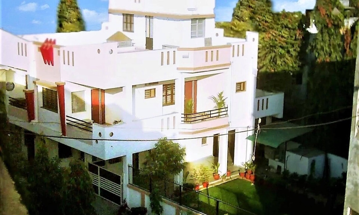 Maninagar House | Award-Winning Premium Luxury Homestay