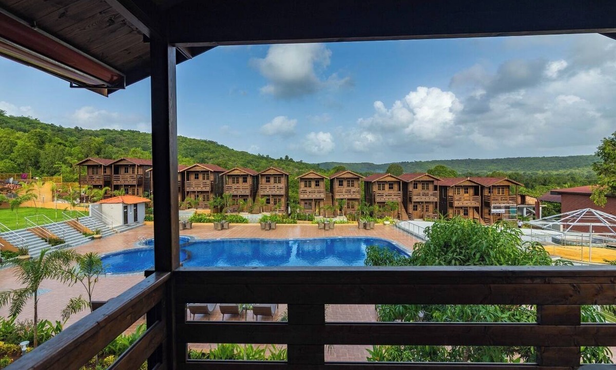 Arambol Hotel | Axiom Resort Luxury Cottages Arambol